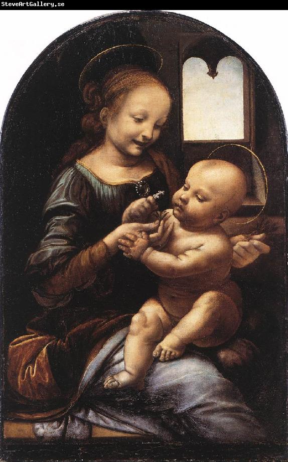  Leonardo  Da Vinci Madonna Benois Madonna with a Flower